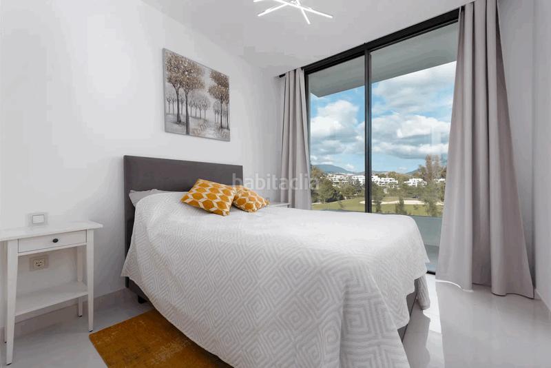 Foto ff3b60c7-3231-47d7-9485-4a53e7a1254a. Dúplex a calle Parque Central 5 a Parque Central Estepona