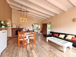 Xalet a Calle parque central 5. Casa / chalet independiente en venta en estepona, costa del sol