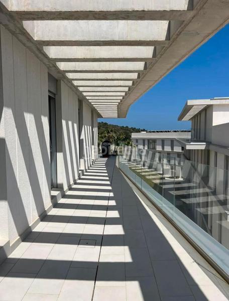 Foto b97ee411-464e-44eb-a942-6be61eec0f25. Dachwohnung in calle Parque Central 5 in Parque Central Estepona