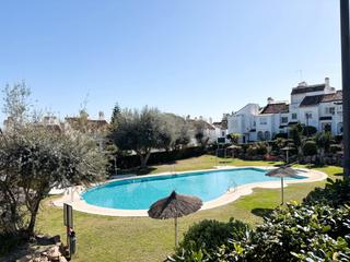 Casa adossada a Avenida benamara 15. Casa / chalet adosado en venta en bel air, costa del sol, malaga