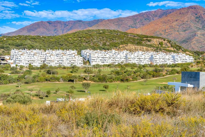 Foto 7b34ec31-11a6-446b-a09f-f12c4f68514c. Terrain résidentiel dans calle Parque Central 5 dans Estepona