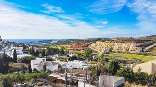 Terreny residencial a Calle parque central 5. Terreno en venta en estepona, malaga, costa del sol 0, estepona