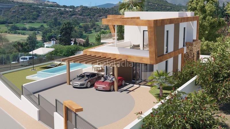 Foto 19d20cd2-6853-4051-8847-0ebdcc9b3f73. Chalet in calle Parque Central 5 in Parque Central Estepona