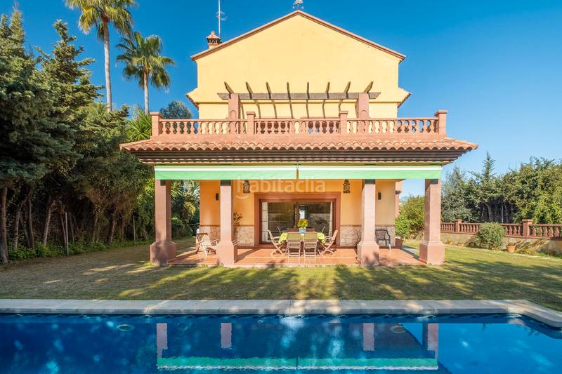 Foto b0bc567a-e224-453f-8280-b19a1e97feac. Chalet en calle castilla s/n casa / chalet independiente en venta en san pedro de alcántara 12, san pedro alcántara en Marbella