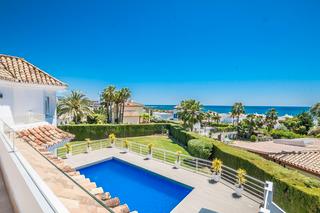 Xalet a Calle estepona 5. Casa / chalet independiente en venta en calle estepona 5, málaga