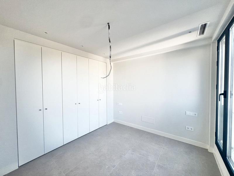 Foto 27c0fd27-7e93-454c-9610-e07b2c9e6d07. Dúplex en calle Parque Central 5 dúplex en venta 5, en Estepona
