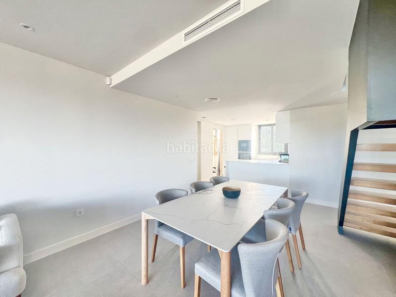 Foto 9bfd52e8-3846-4d4d-8ac2-f38d385d7f37. Dúplex en calle Parque Central 5 dúplex en venta 5, en Estepona