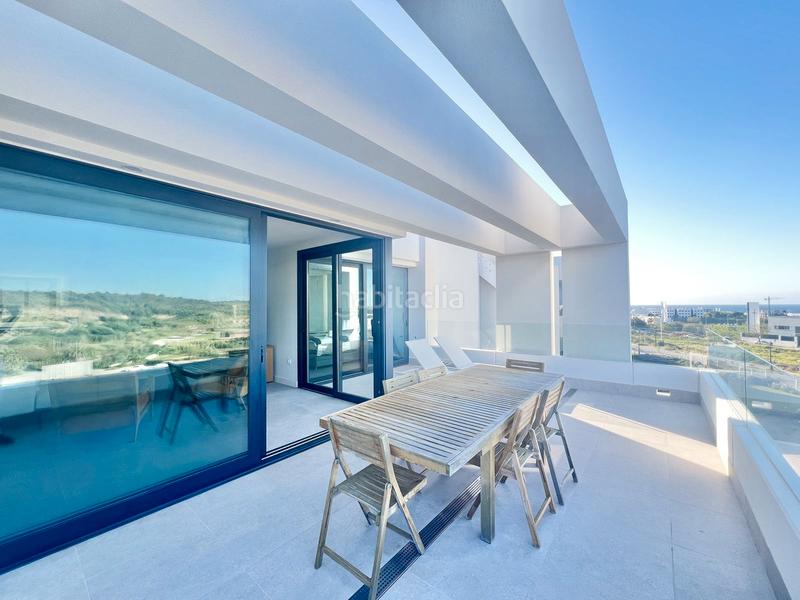 Foto aaf77cc0-3654-4203-a14a-fd4b981d066f. Dúplex en calle Parque Central 5 dúplex en venta 5, en Estepona