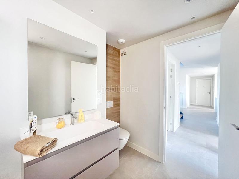 Foto fbeabde2-ce3e-4962-8c82-4475edd49380. Dúplex en calle Parque Central 5 dúplex en venta 5, en Estepona