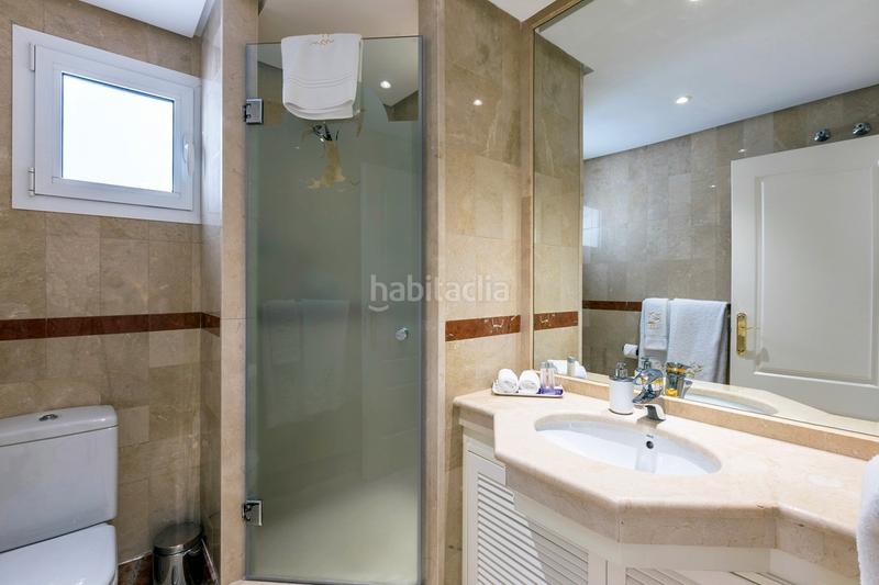 Foto a50e6fa5-9402-46e4-bfa2-19f3317373e4. Location duplex dans avenida de julio iglesias s/n dans Marbella