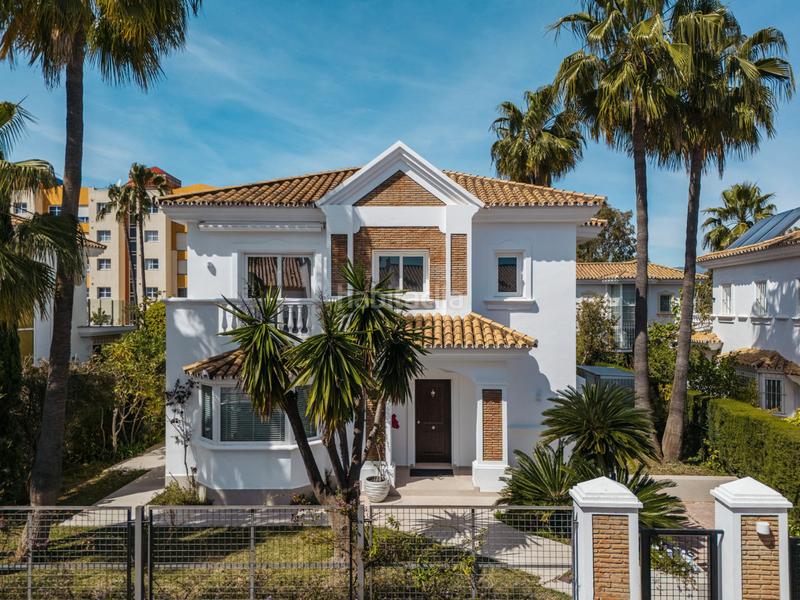 Foto c463c454-e367-4f3e-8af2-dc1d7ece7672. Chalet en calle pico del aneto 19 casa / chalet independiente en venta en calle pico del aneto 0, en Estepona