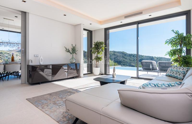 Foto 3c7f3c31-c10a-460b-9ec6-e9d88d735177. Chalet in calle hernán cortés 163 in La Quinta Benahavís