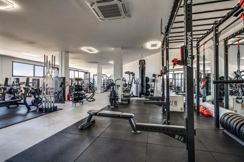 Foto 8e741246-4f78-4666-8cfd-a7bc4f6c8d9d. Dúplex a calle el algarrobo 10 a Benahavís pueblo Benahavís