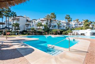 Appartement à Avenida playas del duque 2. Piso en venta en puerto banus españa 0, andalucía