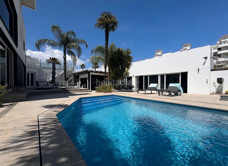 Foto 8d869a68-7cb9-45a0-9f37-83051603a0db. Xalet a calle los granados 18 a Puerto Banús Marbella