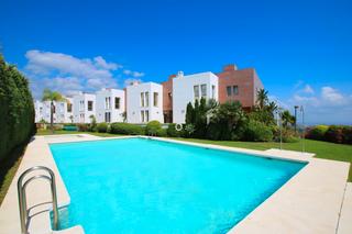 Maison jumelée à Calle islas marianas 8. Casa / chalet adosado en venta en calle islas marianas 0, málaga