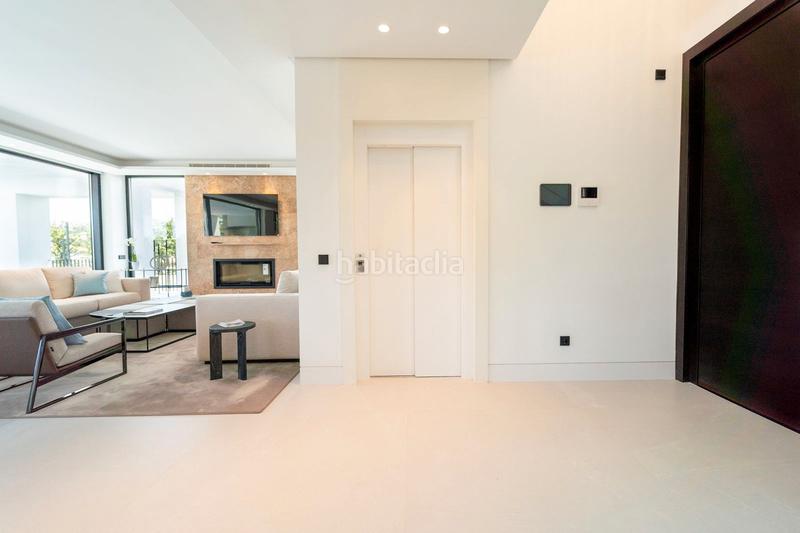 Foto 11ba58d4-5e54-416e-af7f-c3b017874675. Pis a avenida de julio iglesias s/n a Puerto Banús Marbella