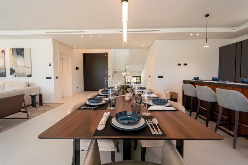 Foto 1796d768-c1c4-461b-9d61-eaf970bcdf1a. Pis a avenida de julio iglesias s/n a Puerto Banús Marbella