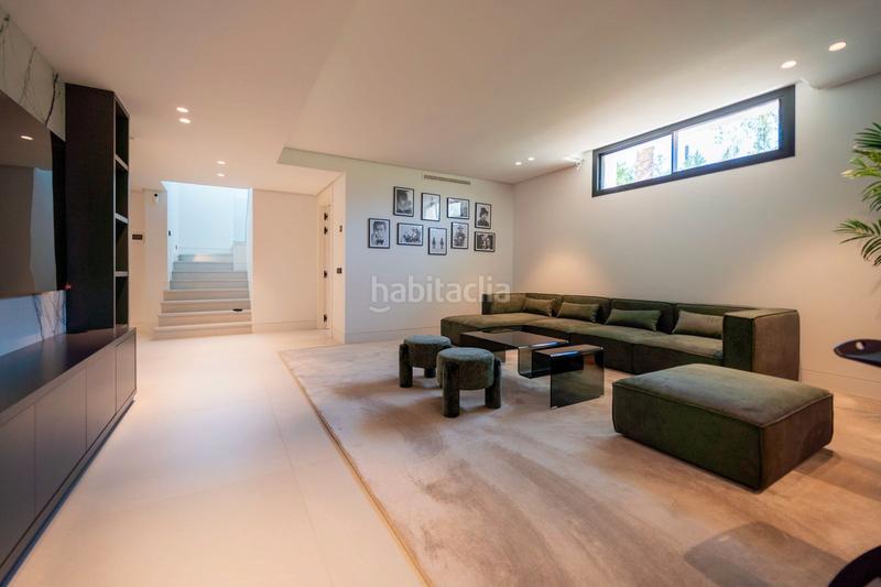 Foto 27bee9eb-6463-432b-b34f-b50176fdc638. Pis a avenida de julio iglesias s/n a Puerto Banús Marbella