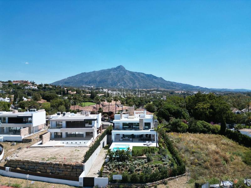 Foto 2c2747d4-b179-477a-bd14-d96b356095ca. Pis a avenida de julio iglesias s/n a Puerto Banús Marbella