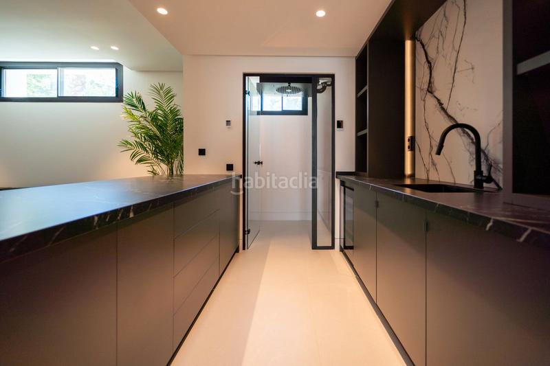 Foto 40be1899-f58c-476c-8519-f14b962297ce. Pis a avenida de julio iglesias s/n a Puerto Banús Marbella