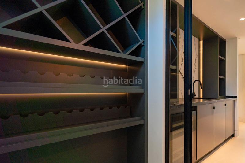 Foto 61856d0b-a84d-4545-b65c-89c201134855. Pis a avenida de julio iglesias s/n a Puerto Banús Marbella