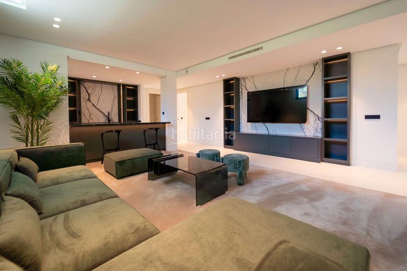 Foto 94ce5097-18d0-4740-a2fb-55ab55347fa7. Pis a avenida de julio iglesias s/n a Puerto Banús Marbella