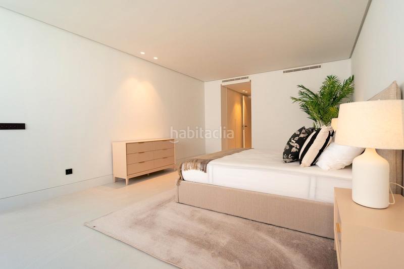 Foto a7c2fd32-3810-4479-8e61-8e184c535050. Pis a avenida de julio iglesias s/n a Puerto Banús Marbella