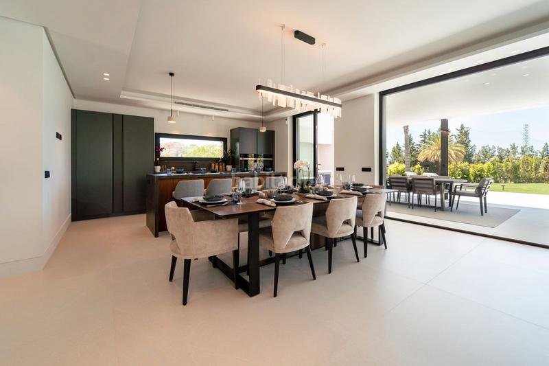 Foto ac4799c8-194d-438b-8d43-df0982b59fe5. Pis a avenida de julio iglesias s/n a Puerto Banús Marbella