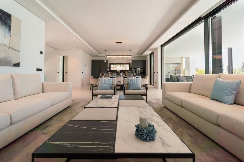 Foto b37d1ea9-903c-4222-98a9-7dfc01bf2f17. Pis a avenida de julio iglesias s/n a Puerto Banús Marbella