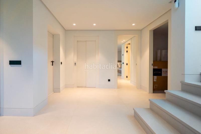 Foto c5997dc8-5ffa-48fb-a7ab-b04ab227faa5. Pis a avenida de julio iglesias s/n a Puerto Banús Marbella