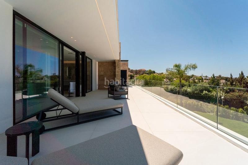 Foto f7c699a6-707a-42e0-9c02-c7328c360e8e. Pis a avenida de julio iglesias s/n a Puerto Banús Marbella