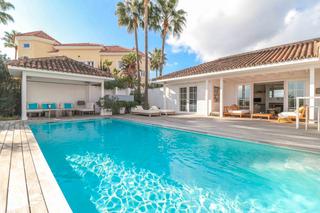 Chalet à Calle la pacheca alta 22. Casa / chalet independiente en venta en benahavis costa del sol