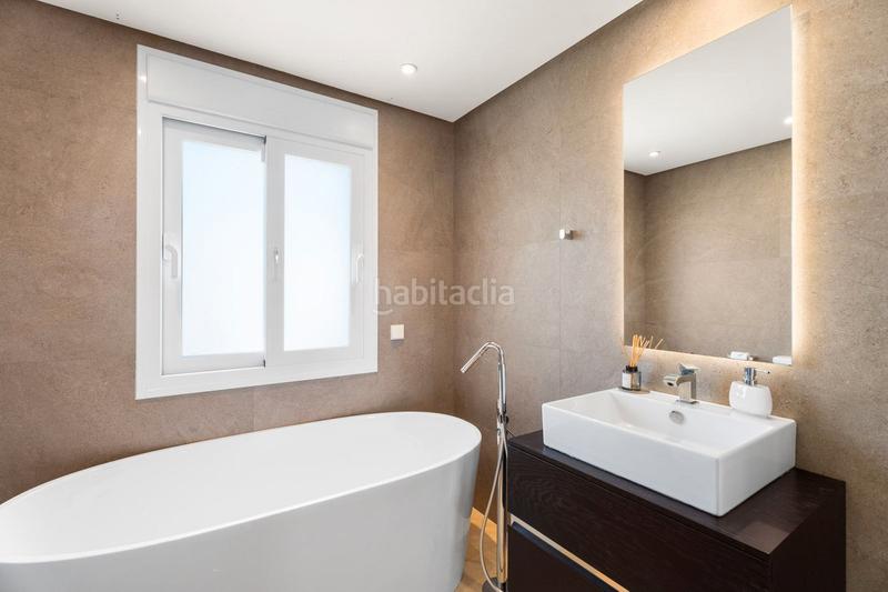 Foto b2337f27-8b78-4eb9-80ed-a5cabf87f7db. Chalet dans Nueva Andalucía centro Marbella