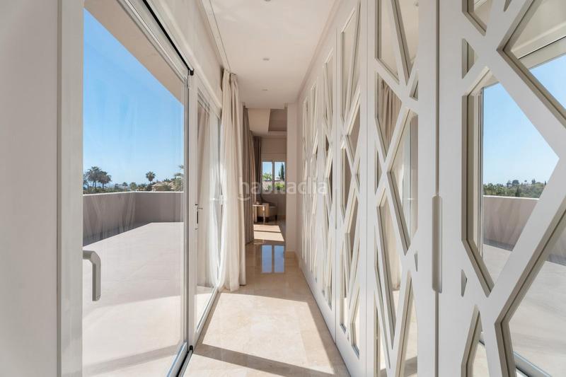 Foto d7019fe0-cbcd-41b9-87a9-2d6a50cf566f. Chalet dans Nueva Andalucía centro Marbella