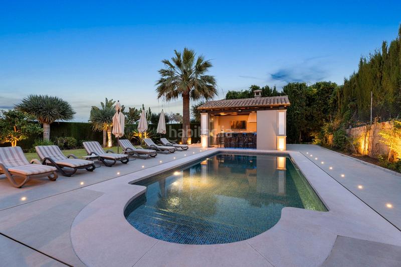 Foto f77c8e9c-3fd5-426e-b063-7da7fd0a0b01. Chalet dans Nueva Andalucía centro Marbella