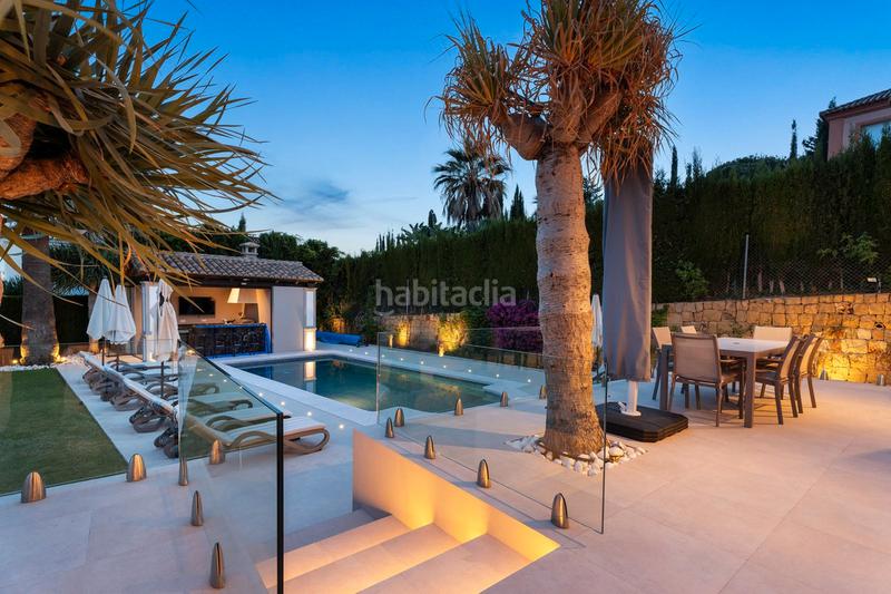Foto f8d65c61-c34c-4db8-a5b8-c8445a5e3478. Chalet dans Nueva Andalucía centro Marbella