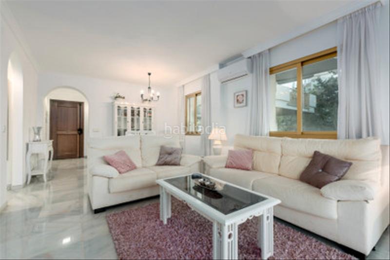 Foto 1223b391-7b8e-4df8-866f-743ef87b2c8d. Appartamento in calle las violetas 3 in Nueva Andalucía centro Marbella