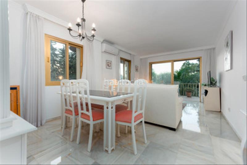 Foto 2d2e076d-8fe7-4902-b0db-0fd3538e12f3. Appartamento in calle las violetas 3 in Nueva Andalucía centro Marbella