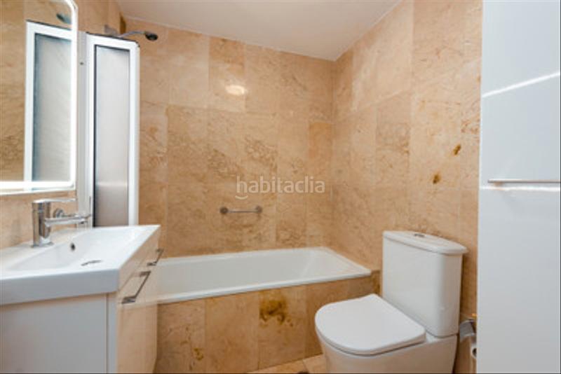 Foto a1ddb0dc-0d39-40f1-a658-2edb89255757. Appartamento in calle las violetas 3 in Nueva Andalucía centro Marbella