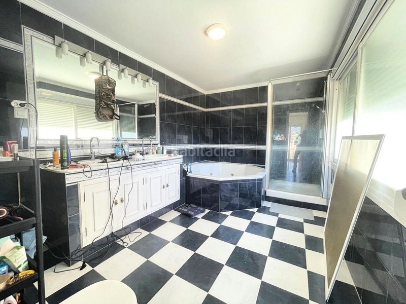 Foto ea073229-18ff-4683-b1c7-ee7b5e51f088. Chalet en calle las violetas 3 casa / chalet independiente en venta en calle las violetas 0, en Marbella