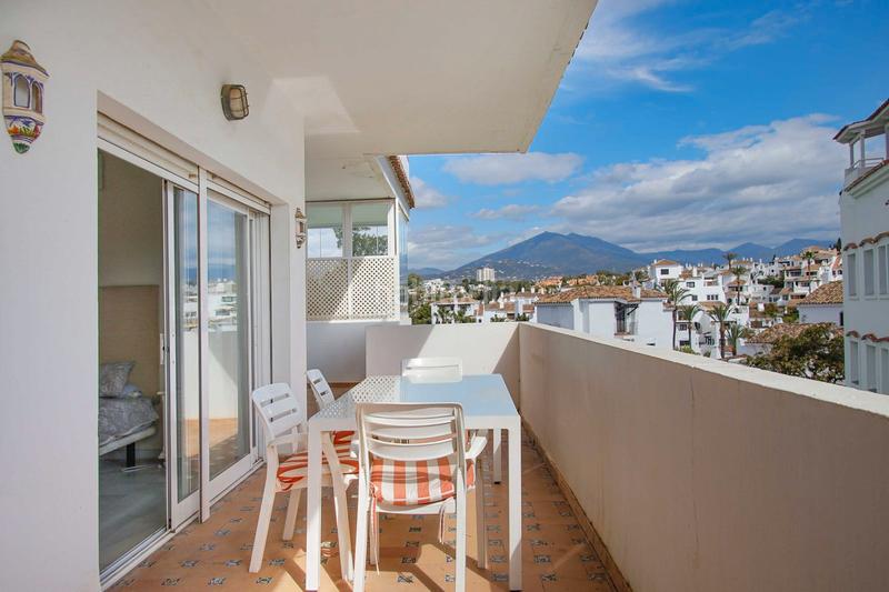 Foto e9675296-8b99-4649-b74b-830e180ac3ef. Piso en calle los granados 18 piso en venta en nueva andalucia,costa del sol 0, en Marbella