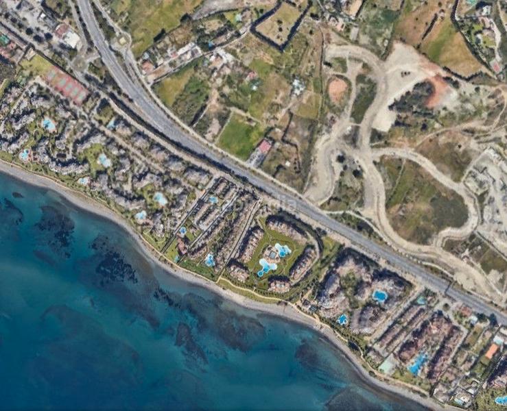 Foto 54aa1e8a-e564-4727-a92d-3bad500109b5. Terrain résidentiel dans calle trajano 4 dans Villacana - Costalita - Saladillo Estepona