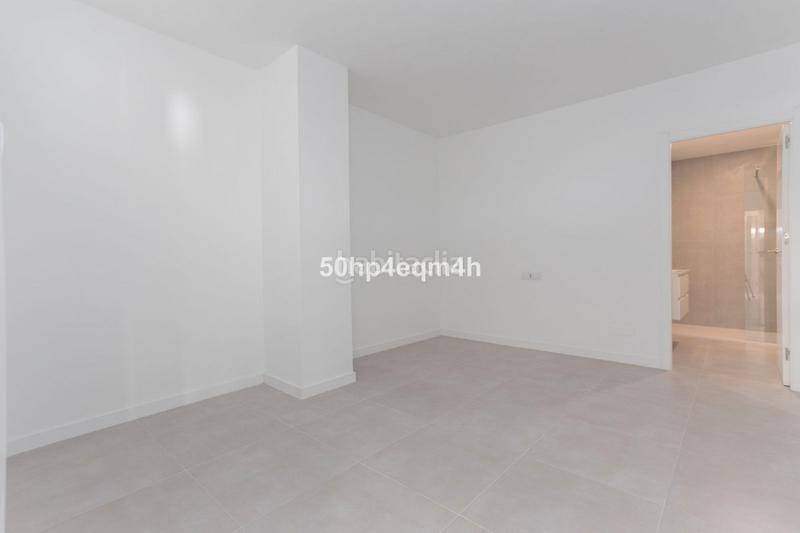 Foto 99b3a6fc-6945-41ed-a6c5-2ad00109a78a. Piso en calle 4 a 12 piso en venta en Guadalmina Baja 1, san pedro alcántara en Marbella