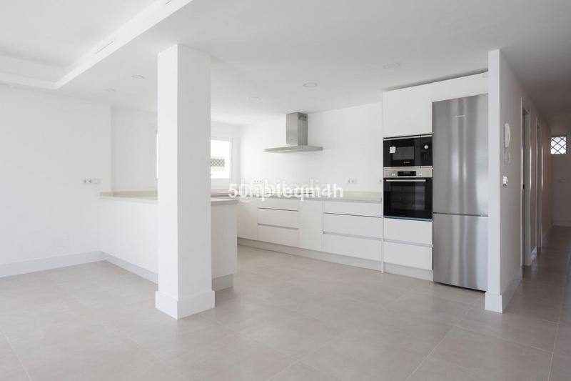 Foto f927df92-85a7-46d4-8a79-1740b6c9524c. Piso en calle 4 a 12 piso en venta en Guadalmina Baja 1, san pedro alcántara en Marbella