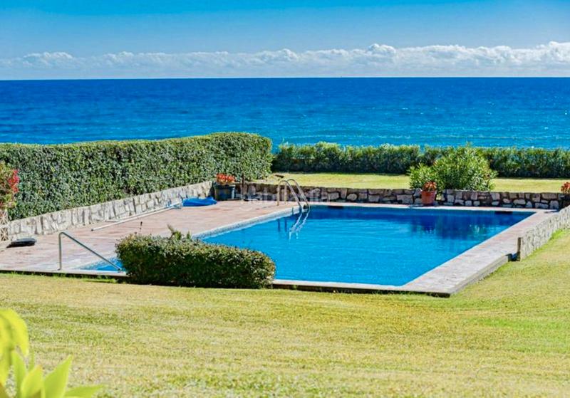 Foto f0affad3-a4ff-4c39-a5fd-37425ff01f68. Terrain résidentiel dans calle Parque Central 52 dans Estepona