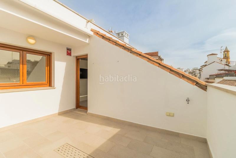 Foto f33f8d61-0dbd-4a4f-a454-48bcd1b5e303. Casa adosada en calle Parque Central 5 casa / chalet adosado en venta 15, en Estepona