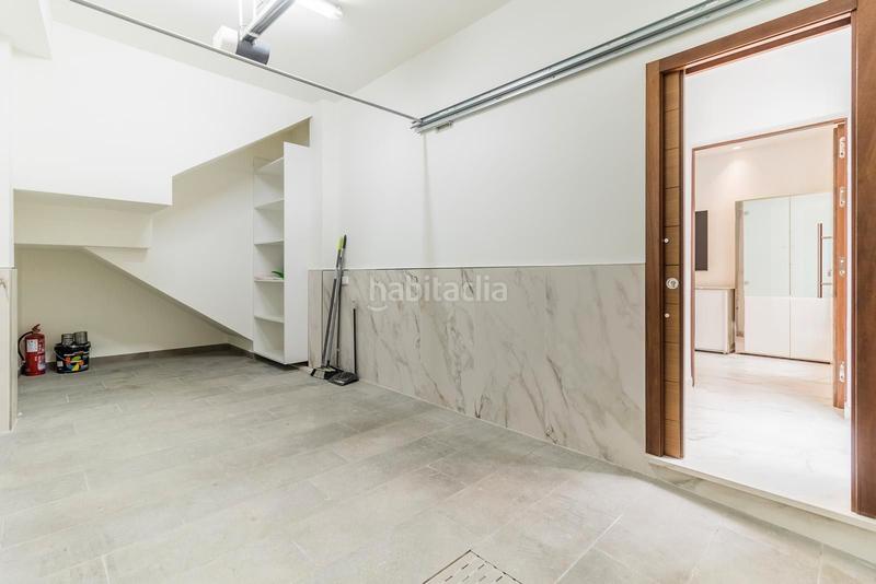 Foto f481085a-8d04-44c2-b54b-d79c22eb1f84. Casa adosada en calle Parque Central 5 casa / chalet adosado en venta 15, en Estepona