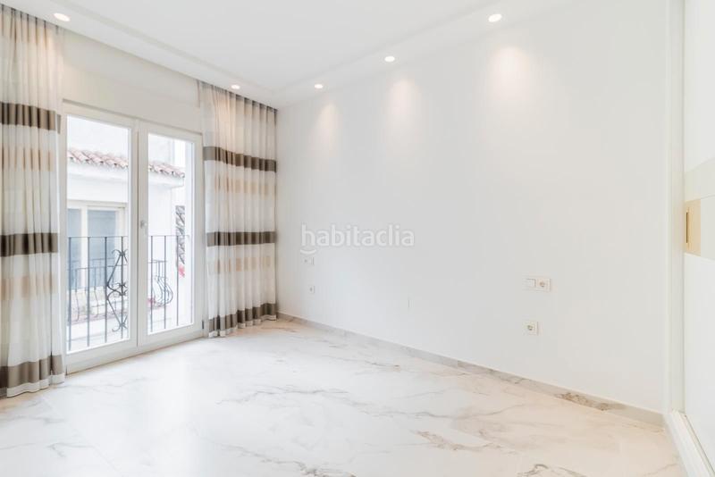 Foto f9b026ca-7081-4f78-a612-b1b12406fc7e. Casa adosada en calle Parque Central 5 casa / chalet adosado en venta 15, en Estepona