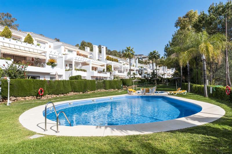 Foto e58c7b10-75c6-408d-8b82-a4ab9e8457f6. Dúplex a avenida tomás pascual 20 a La Quinta Benahavís